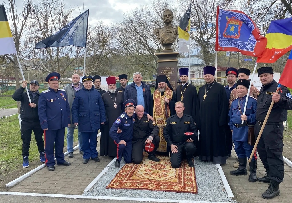 В Саратовской области установили памятник царю-освободителю